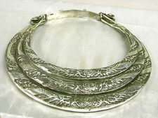 🇫🇷 COLLIER RIGIDE TROIS