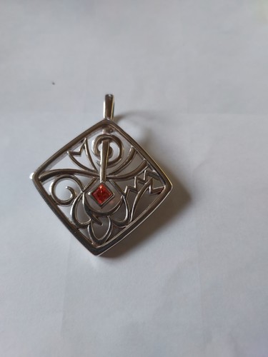 Pendentif metal blanc et - blanc,