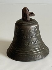 Ancienne cloche  en Bronze  LOUIS DUBOIS au PUY  Son clair et Puissant
