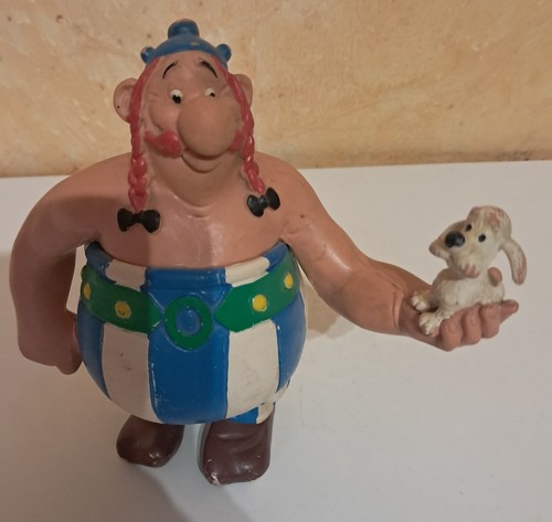 Uderzo figurine plastique - uderzo,