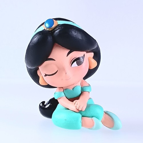 Figurine mascotte jasmine - mascotte,