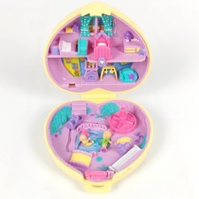 Polly Pocket Strollin Baby + 2