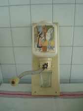 Moulin à café mural Peugeot  ancien Provence   25mai24