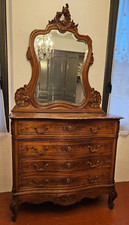   Belle commode Louis XV style