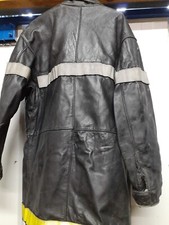  ANCIENNE VESTE DE FEU EN CUIR SAPEURS-POMPIERS OBSOLETE  T56