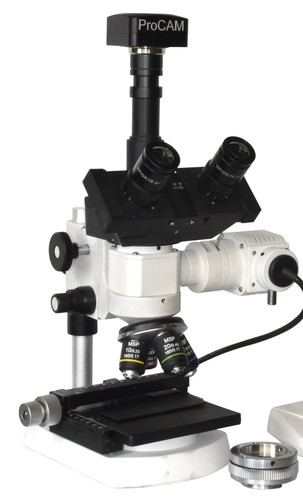 Microscope polarisant