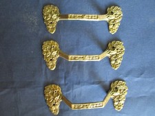 3 poignées fixes laiton décoré fleurs tiroirs meuble largeur 12 cm ancienne