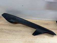 UN CACHE CARTER DE CHAINE