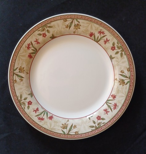 Assiette motifs floraux - motifs,