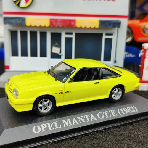 Voiture opel manta 1982 - opel,