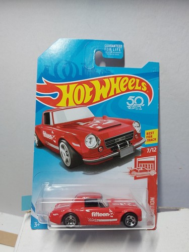 Hot wheels red - hot, 1/64