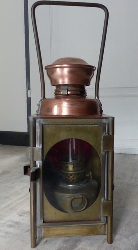 Ancienne lampe pétrole - ancienne,