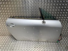 Porte avant droit AUDI TT 1 COUPE 8N0831052C