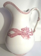 Grand broc de toilette