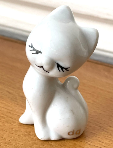 Très belle figurine chat - très,