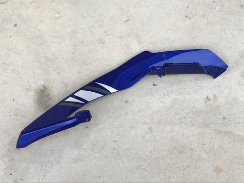 Cache carenage plastique - un,