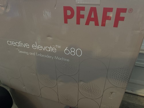Pfaff creative elevate - creative, elevate™