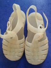 CHAUSSURES DE PLAGE/PISCINE BEBE FILLE OU GARÇON POINTURE 23
