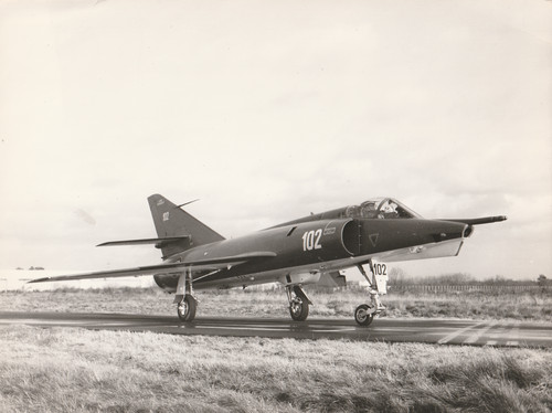 Etendard avion chasse - iv,