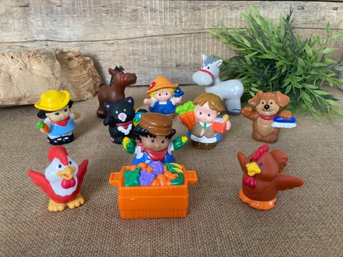 726 lot 10 - de, figurines