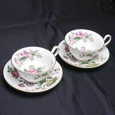 Lot de 2 soucoupes à thé