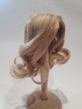 Perruque pour poupée ancienne