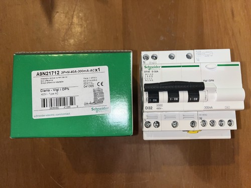 Disjoncteur a9n21078 - disjoncteur,