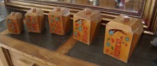ANCIENNE SERIE 5 POTS EPICES BOIS GRAVE COLORE MOTIF FLORAL ART DECO POPULAIRE