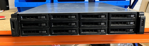 Ec1279u qnap 12 - qnap, baies