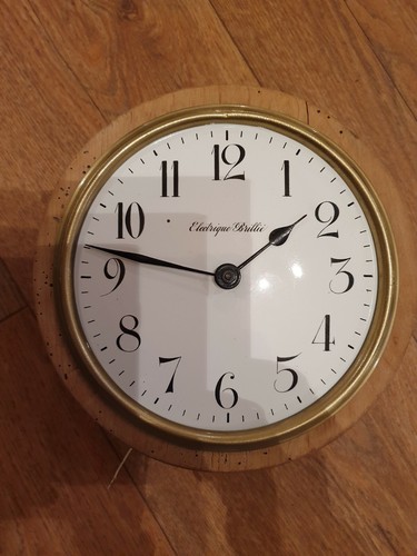 Horloge brillie fonctionne - brillie,