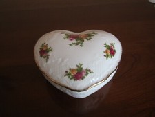 COEUR ROYAL ALBERT OLD COUNTRY