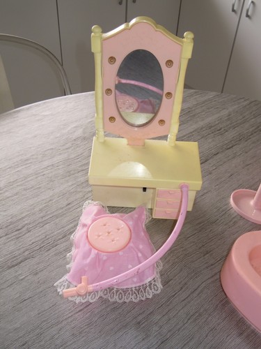 Lot mobilier de - de,