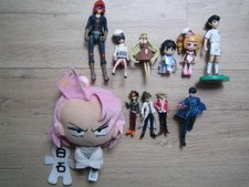 Lot figurines et peluche manga N°2