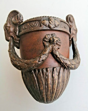 ancien élément sculpture en