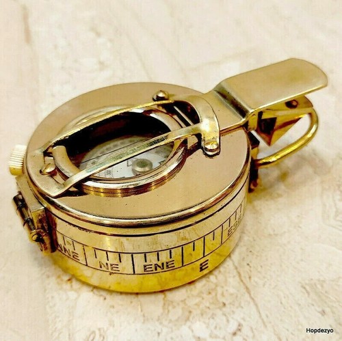 Ancienne boussole militaire