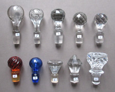 Bouchon de carafe ancien en verre ou cristal taillé à facettes 