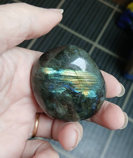 Galet labradorite 88 g / 5 cm
