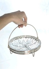 Plateau aperitif rond en verre ciselé et métal doré 3 compartiments avec anse