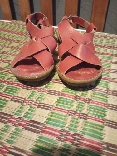 Sandales en cuir - 🎀,