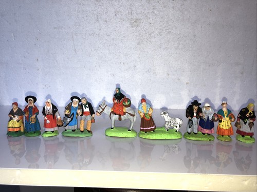 Neuf anciens santons creche - anciens,