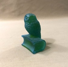 sculpture chouette / hibou sur livre en pâte de verre signé DAUM FRANCE cristal