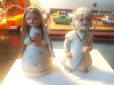 lot de 2 santons Marie et joseph en resine . 13 cm env