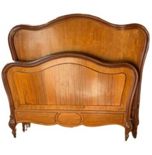 Lit de style Louis XV en