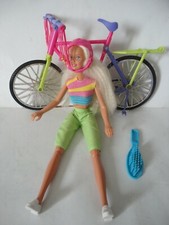 Poupée Barbie blonde avec