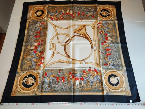 Foulard vintage année - ,