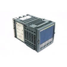 Eurotherm 3504 3504 /CC/VH/1/XX/1/1/XXX/G/D4/D6/AM contrôle températur (B1331.5)