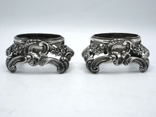 PAIRE DE MONTURES DE SALERONS