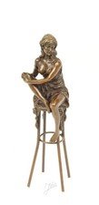 Sculpture Femme en bronze sur