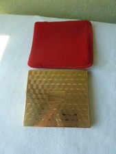 Ancien Poudrier en Métal