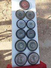 JOLI LOT DE ROUES DE VOITURES A PEDALES, POUSSETTE OU AUTRE